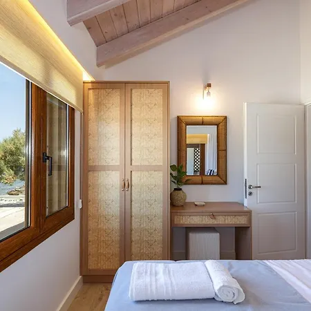 Villa Seashell -wonderful Newly Renovated On The *