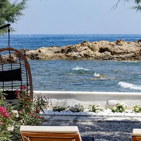 Villa Seashell -wonderful Newly Renovated On The *
