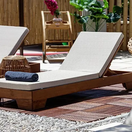 Seashell -wonderful Newly Renovated On The
