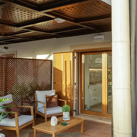 Seashell -wonderful Newly Renovated On The * Galatás