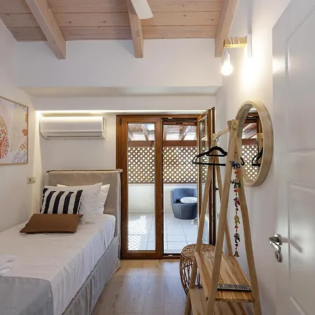 Seashell -wonderful Newly Renovated On The Villa Galatás