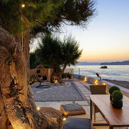Villa Seashell -wonderful Newly Renovated On The Galatás